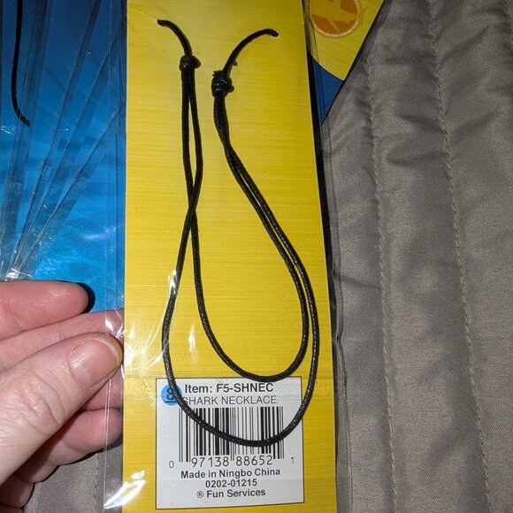 Resale Lot ~ 12 New Shark Necklaces 5275 - Picture 3 of 3